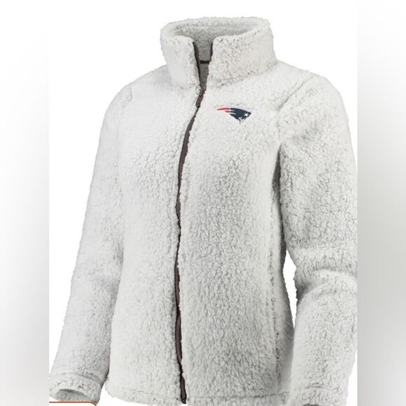 New England Patriots Cream Intercepting Teddy Sherpa Full-Zip Jacket - Picture 1 of 9